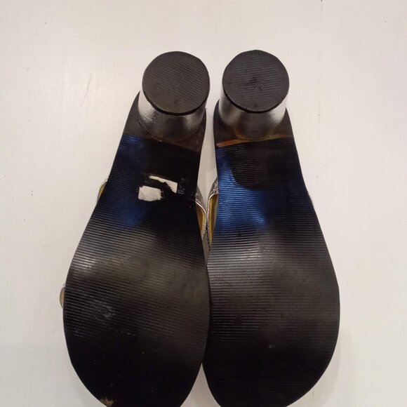 Vagabond Silver Irridescent Floral Beaded Sandals size 7 Mod VTG 60s Round Heels - Picture 8 of 11